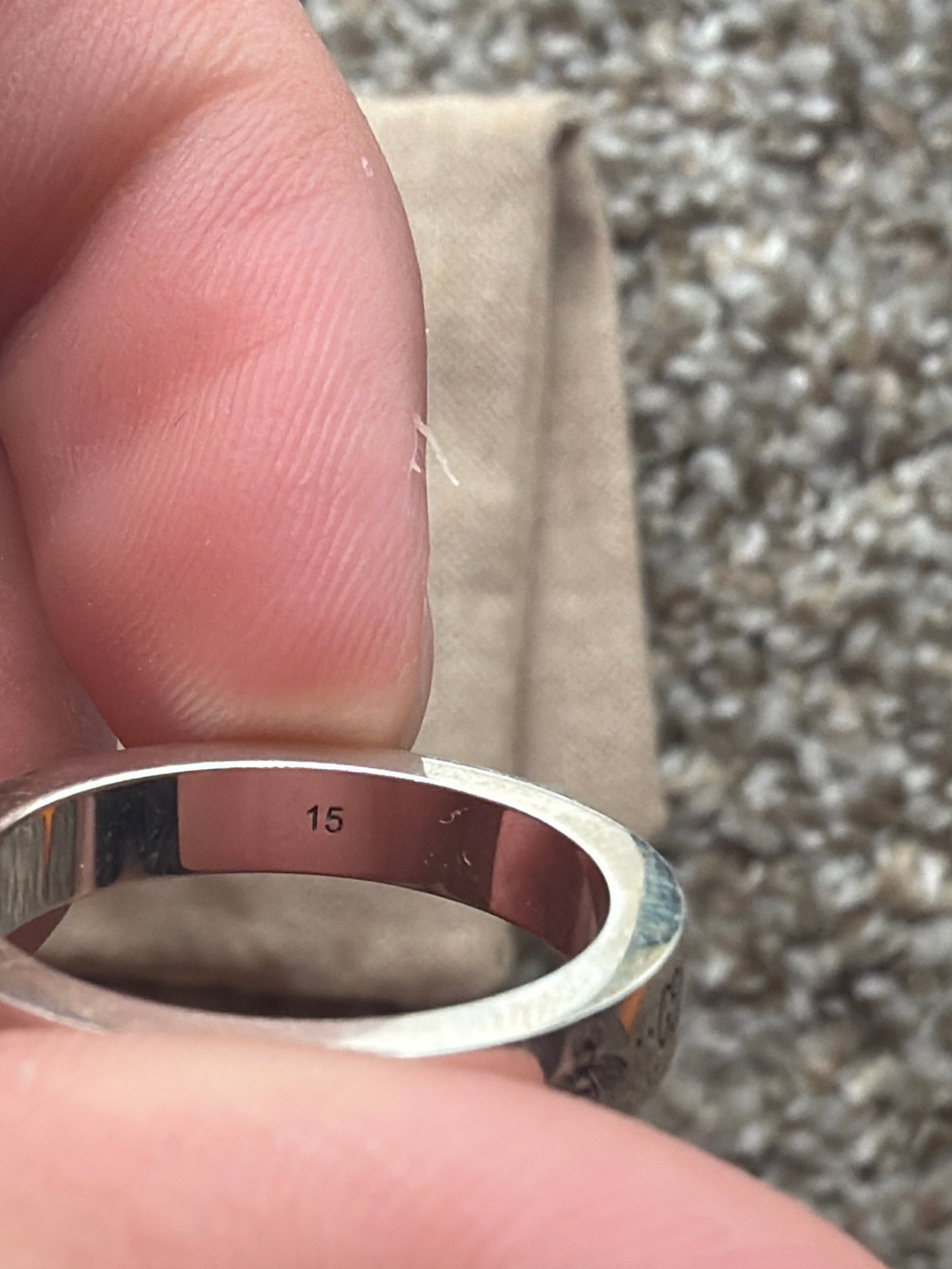 Gucci Sterling Silver GG Signature Bee Ring