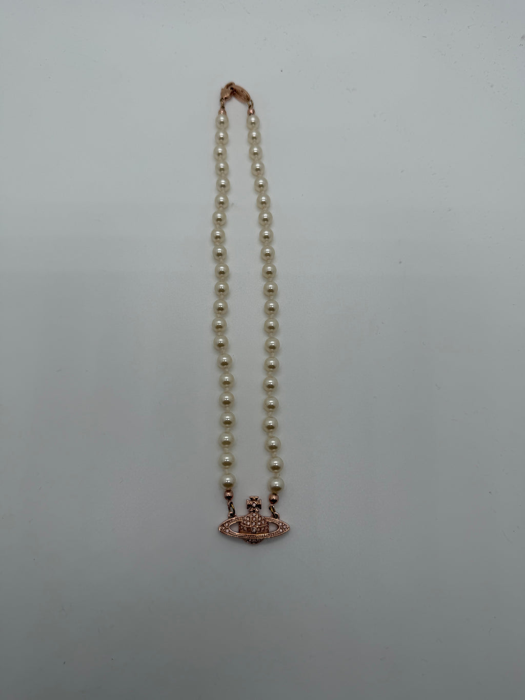 Mini Bas Relief Pearl Choker Pink Gold Silver Pearl