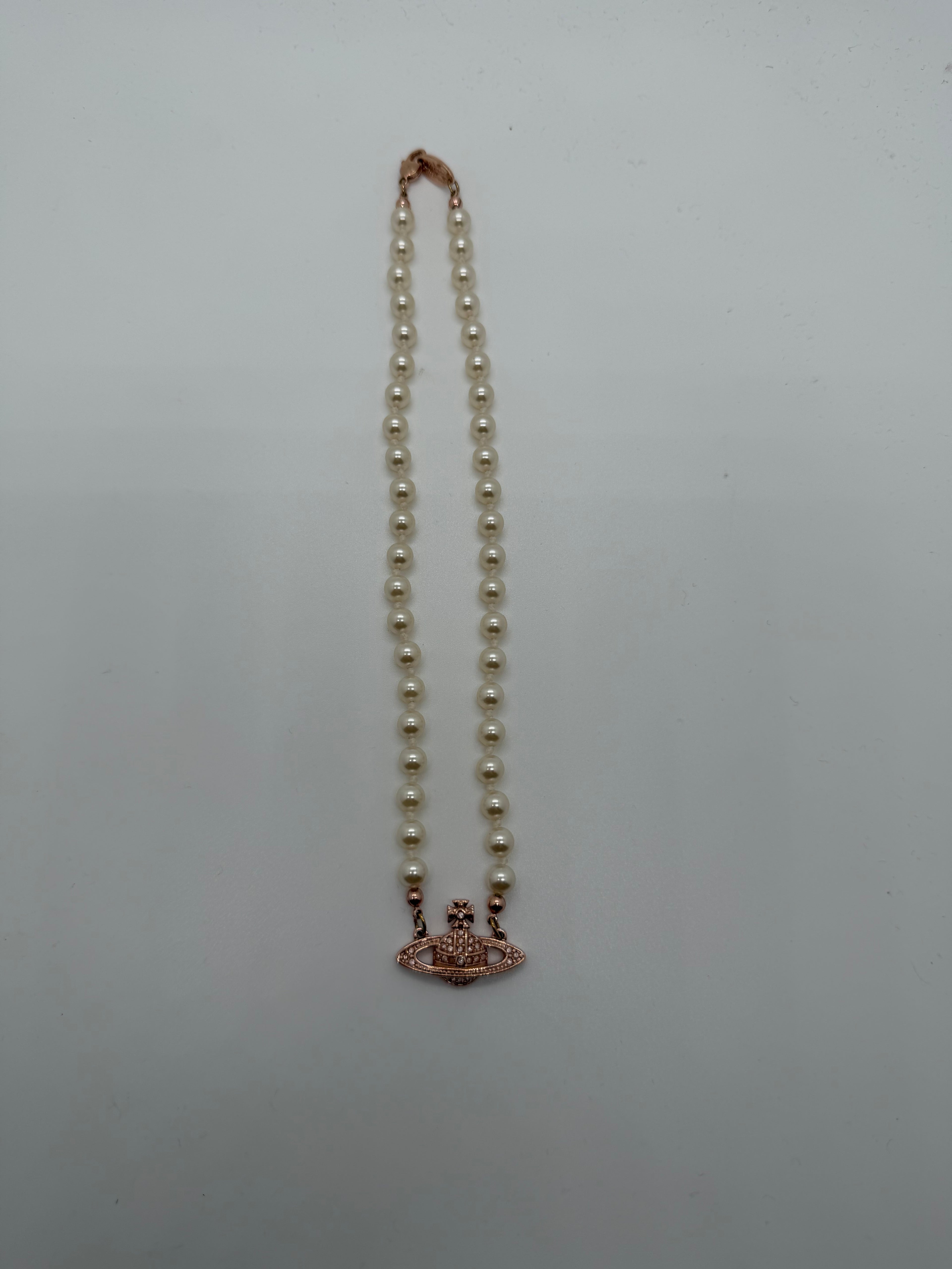 Mini Bas Relief Pearl Choker Pink Gold Silver Pearl