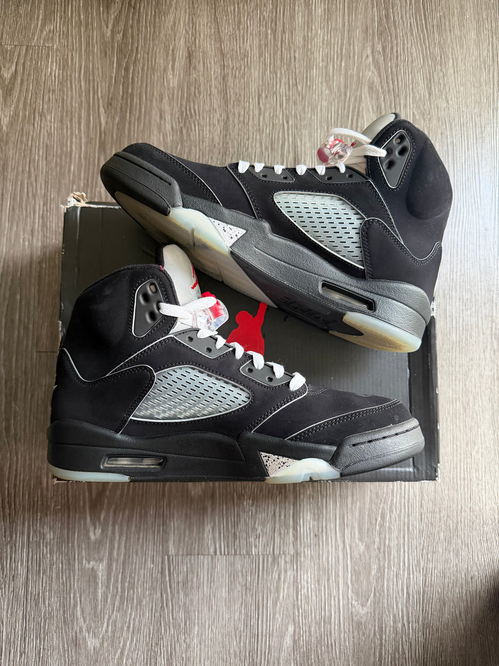 Jordan 5 Retro “Black Metallic Reimagined”