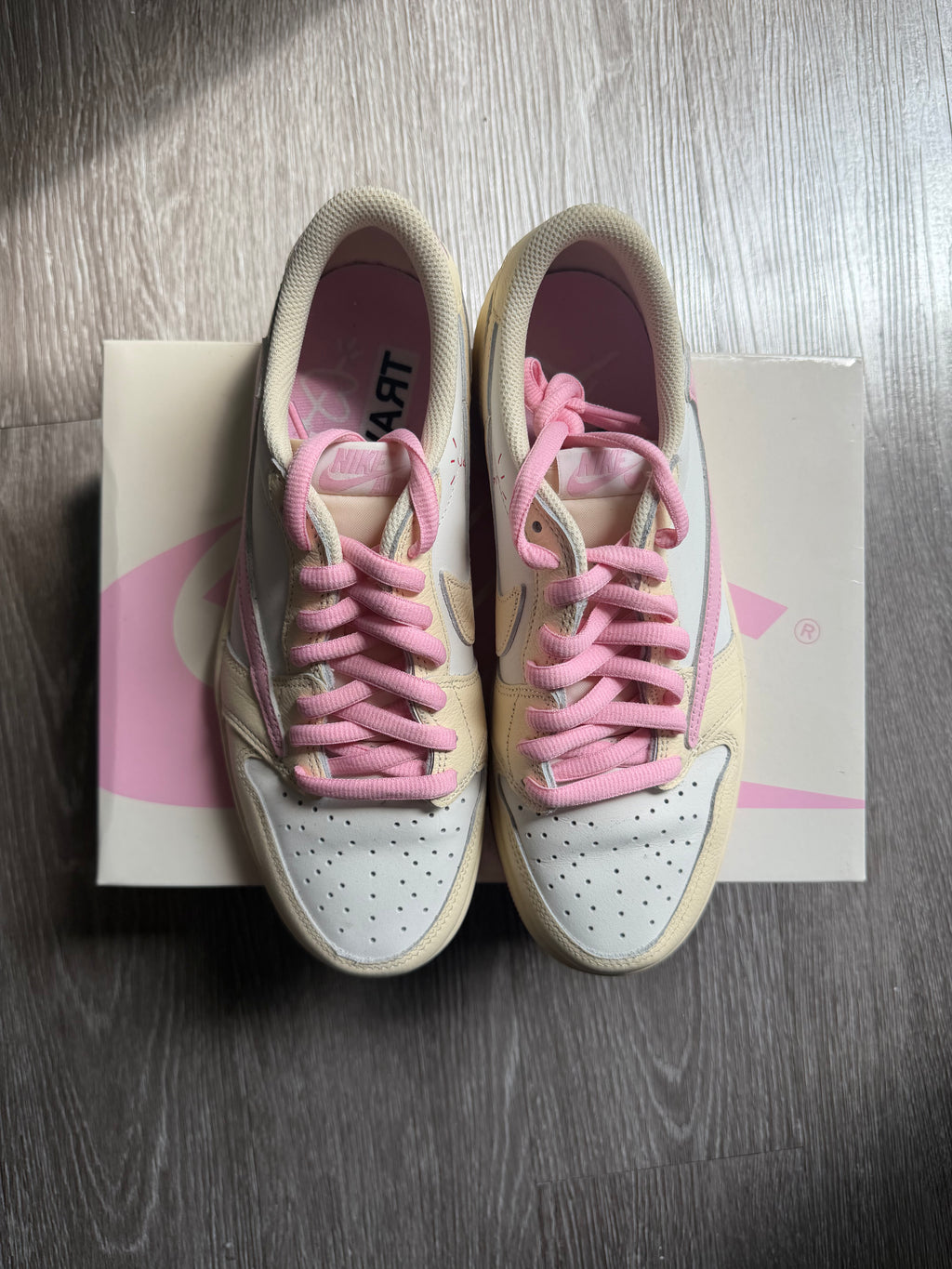 Jordan 1 Retro Low OG SP “Travis Scott Shy Pink”