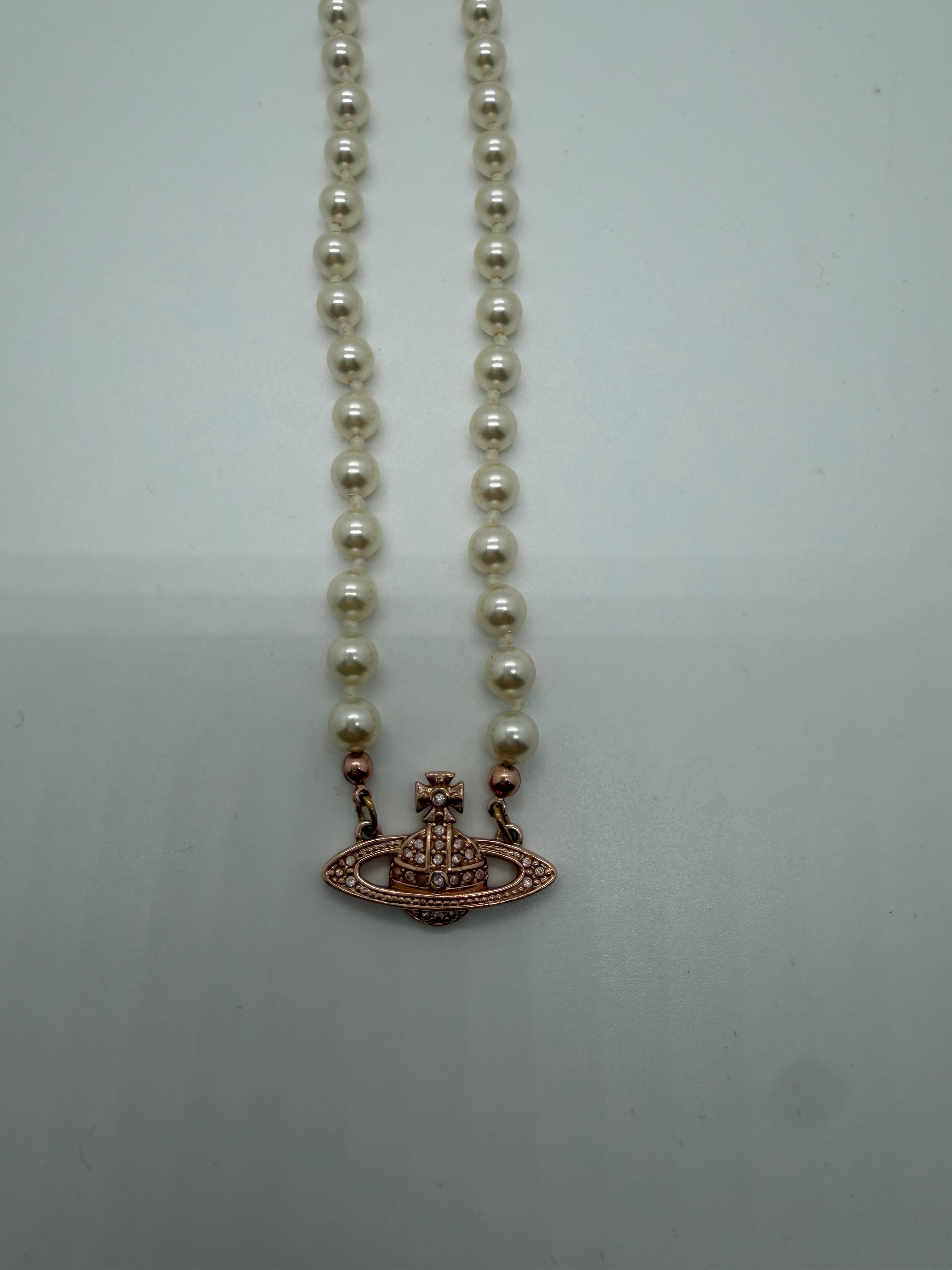 Mini Bas Relief Pearl Choker Pink Gold Silver Pearl