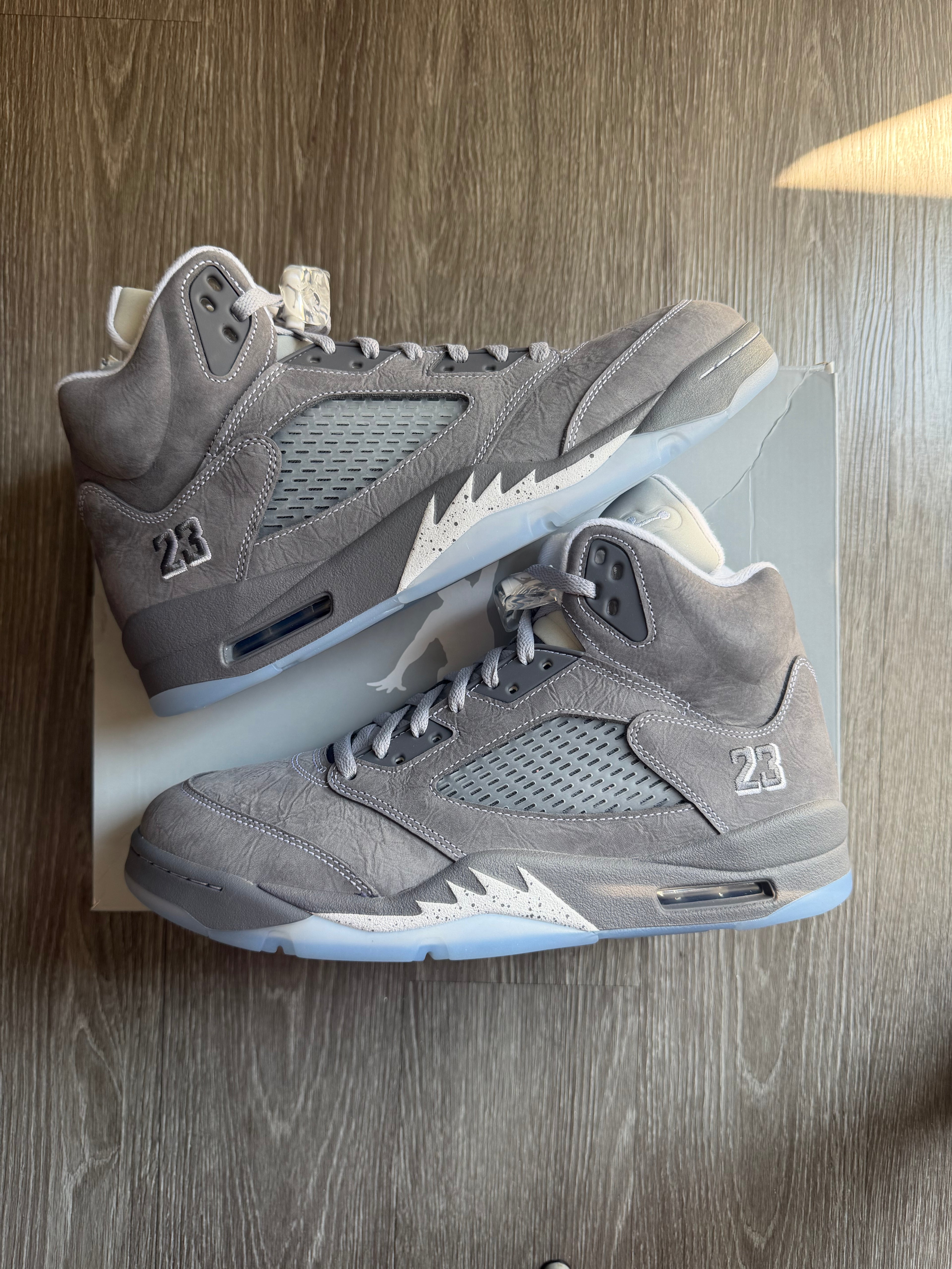 Jordan 5 Retro “Wolf Grey” (2026)