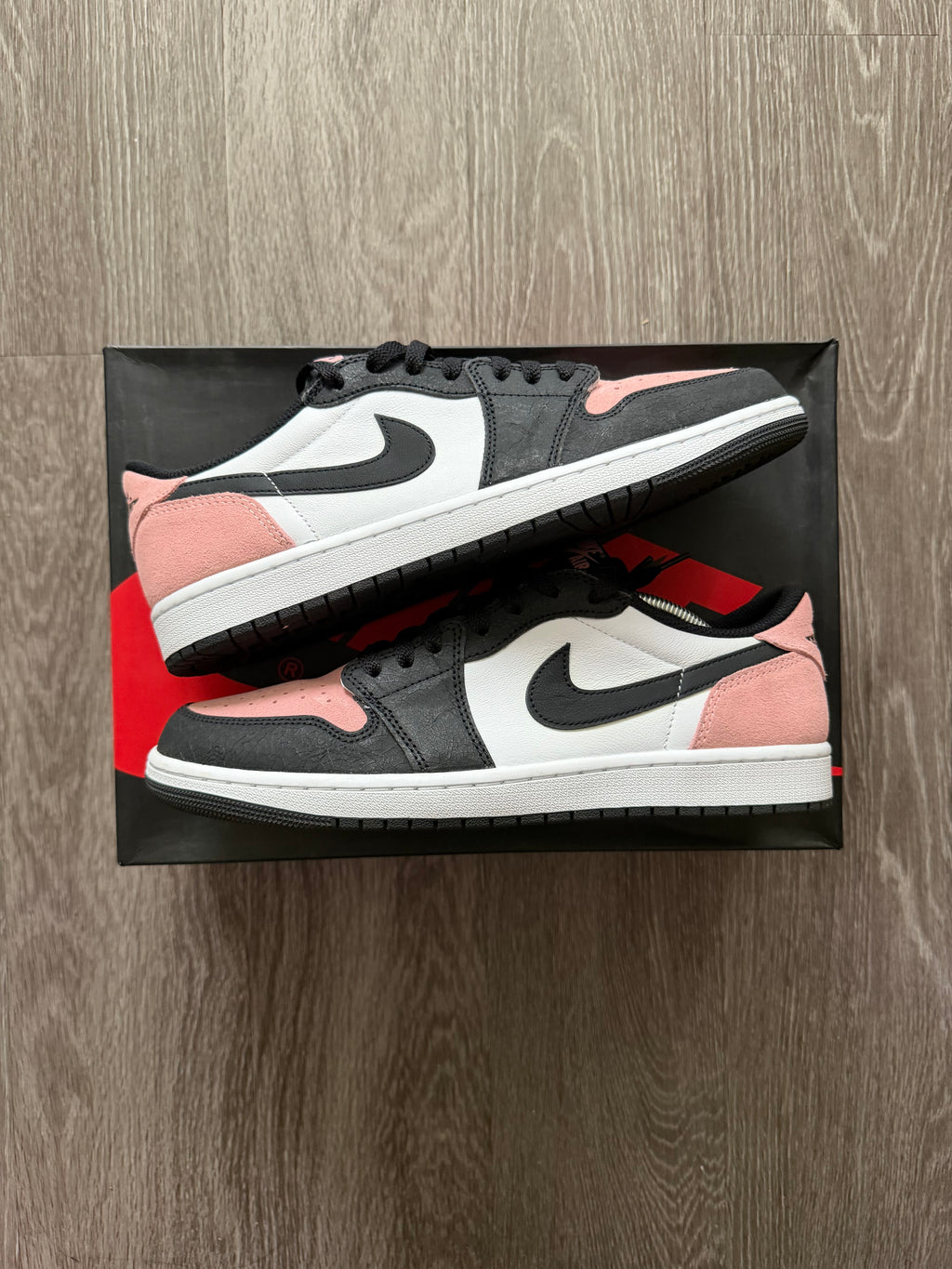 Jordan 1 Low OG “Bleached Coral”