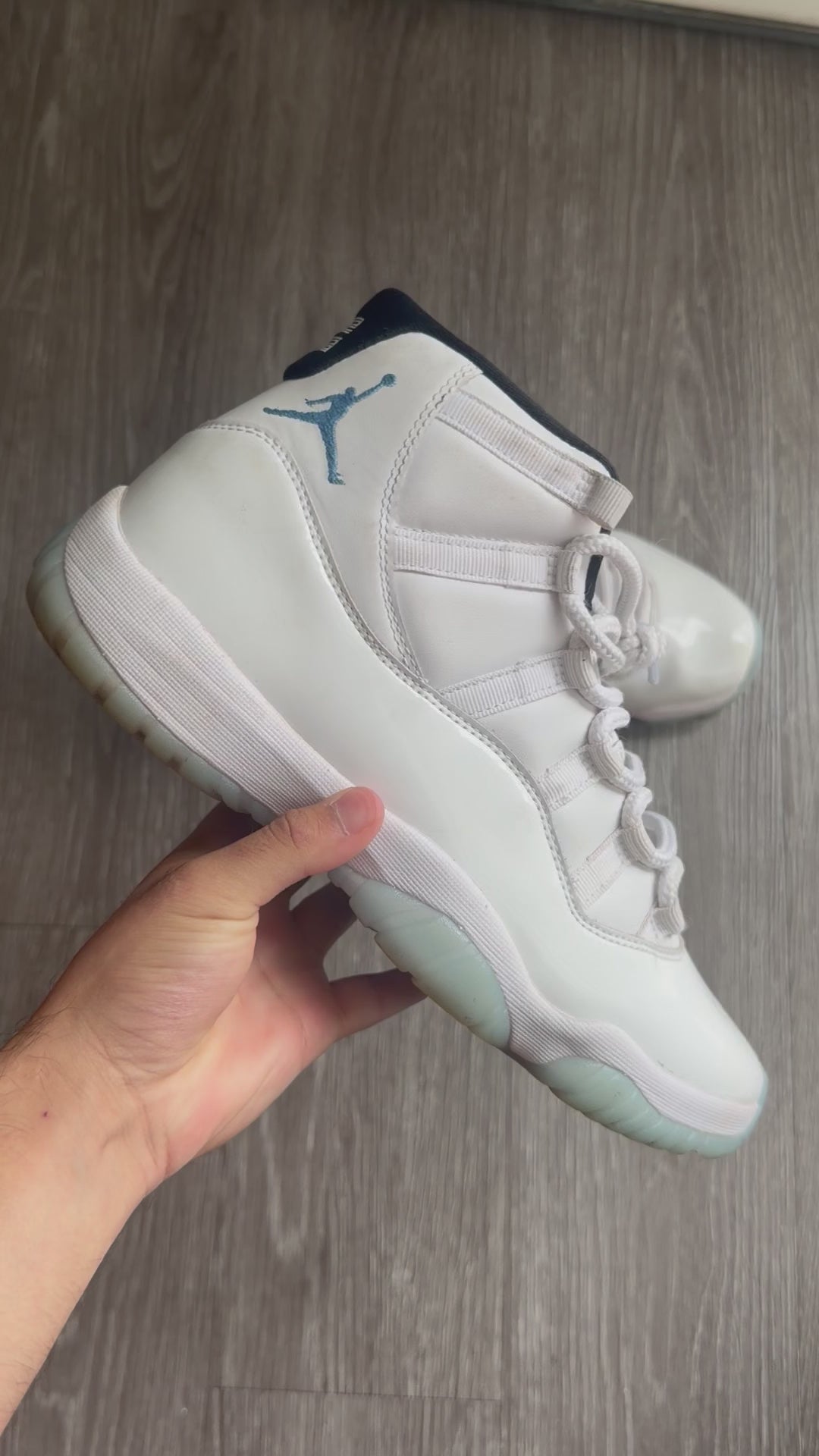 Jordan 11 Retro “Legend Blue” (2024)