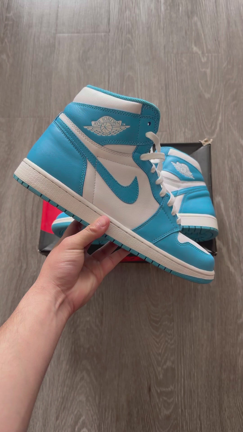 Jordan 1 Retro High OG “UNC”